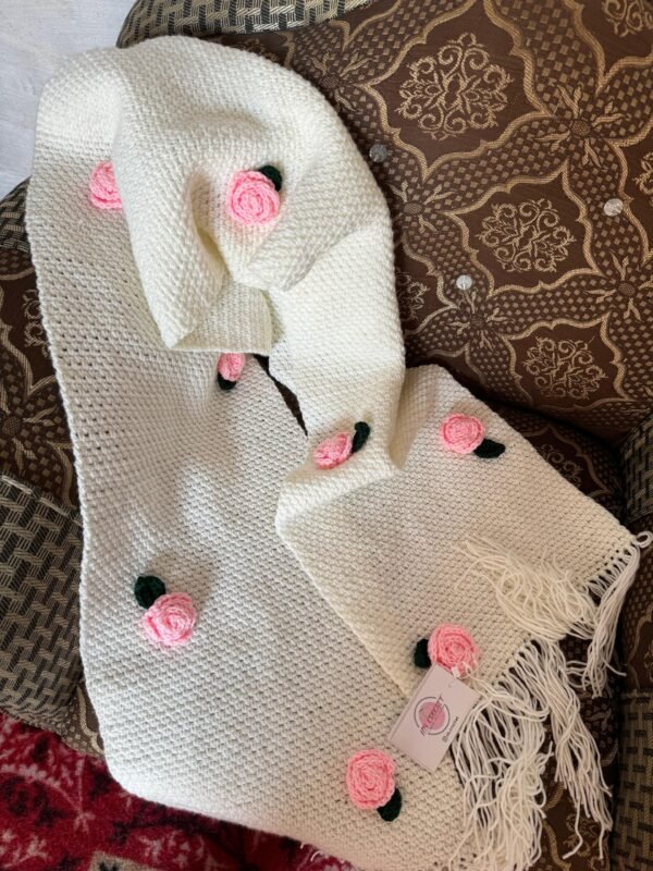 Crochet women scarf
